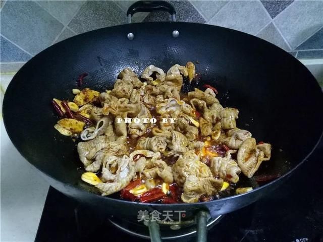 下酒|香而不腻的肥肠煲！零厨艺家常菜！下酒又下饭，好吃到爆