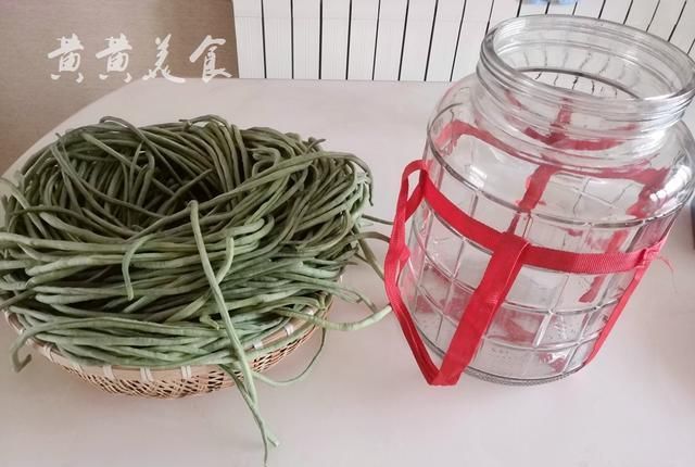 控干水分|两种方法做了十几斤酸豇豆,分享四种酸豆角做的美食,谁是你的菜