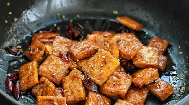  豆制品|比肉还好吃的零食，蜜汁豆干，做法简单，营养美味，好吃到不停口