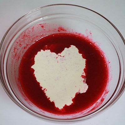  吉利丁片|竹炭覆盆子奶冻卷