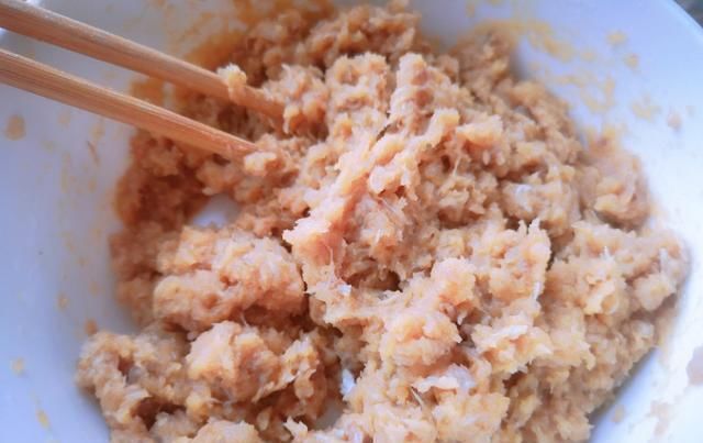 白胡椒粉|鲅鱼丸子这样做,Q弹爽滑,酸辣开胃,一口一个,太美味了!