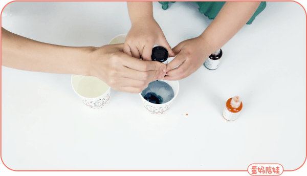 人人|人人家里都有的冰块,很适合做早教游戏,宝宝越玩越聪明