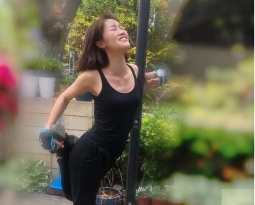  曝光|蓝盈莹家境曝光：富豪家庭，名媛小姐？原来我们都被她骗了