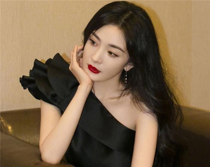  榜首|最受欢迎综艺嘉宾大洗牌：杨幂跌落第5，邓伦第4，榜首真男神！