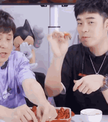  独门|老罗之后李诞入局，抖音直播带货的独门「奇招」