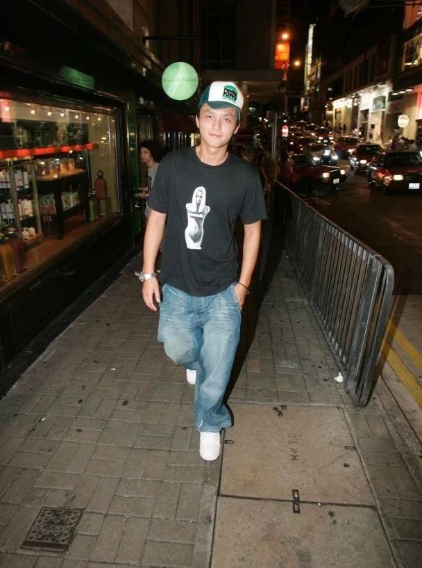  尽毁|TVB小位小生屡次不改，再次酒后醉驾，随时演艺事业尽毁，被公司弃用