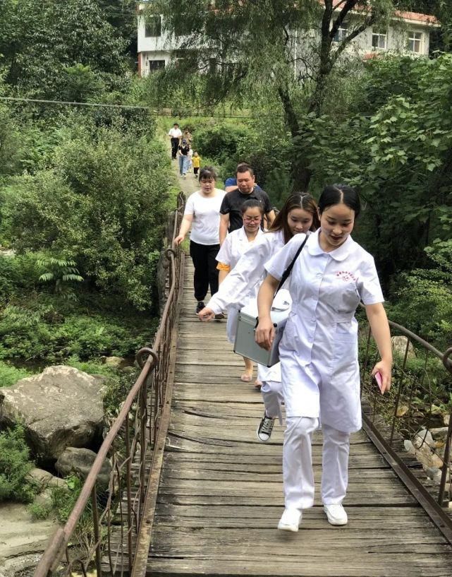 周至|周至籍董事长赵银良回乡送爱心