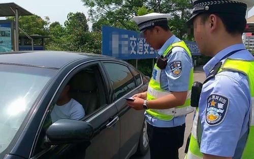  到宝马车主|不是吃素的？宝马车违停记录达13次，并放话：罚单随便贴