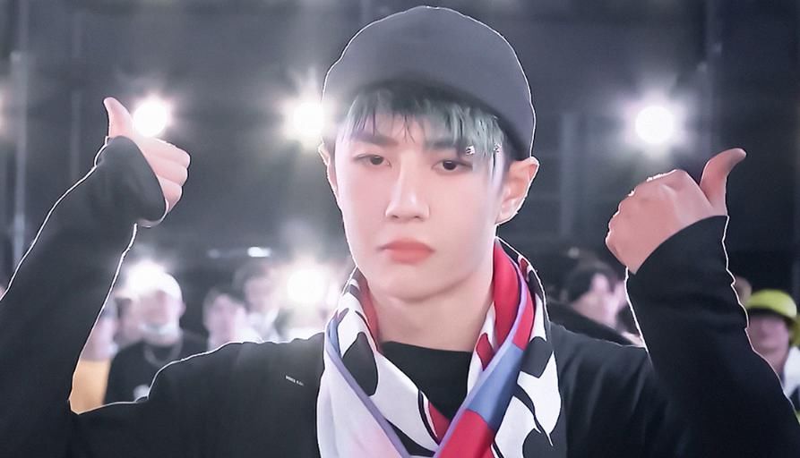  橙子|街舞：王一博被指抄袭，橙子偏见评价大秀，最后认错直播敬佩开夸