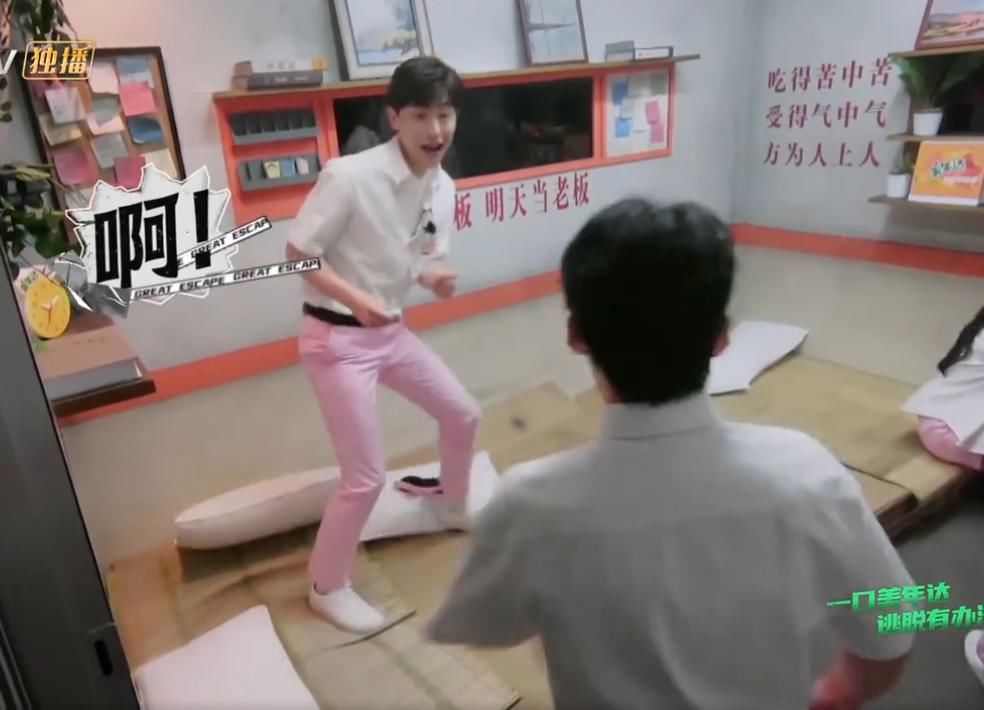  胆小|明知道《密室》是假的，邓伦为何还这么胆小？大张伟一语道破原因