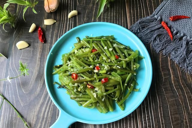 含钙|它是8月的当季菜, 1块钱就能买1斤, 含钙丰富, 立秋多吃才不亏