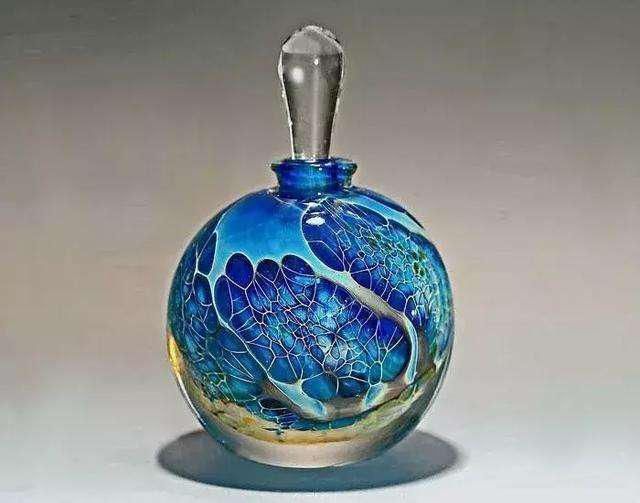 品位|超准心理测试:4个瓶子,哪个最有品位?测你7月哪方面运气最旺