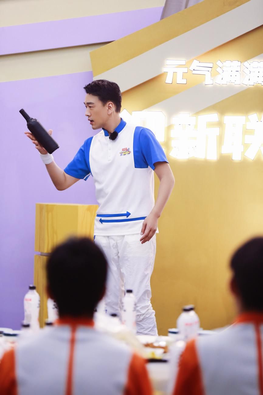  另类|综艺｜“霸道总裁”变“呆萌哥哥”？ 王耀庆：我是个另类的高富帅