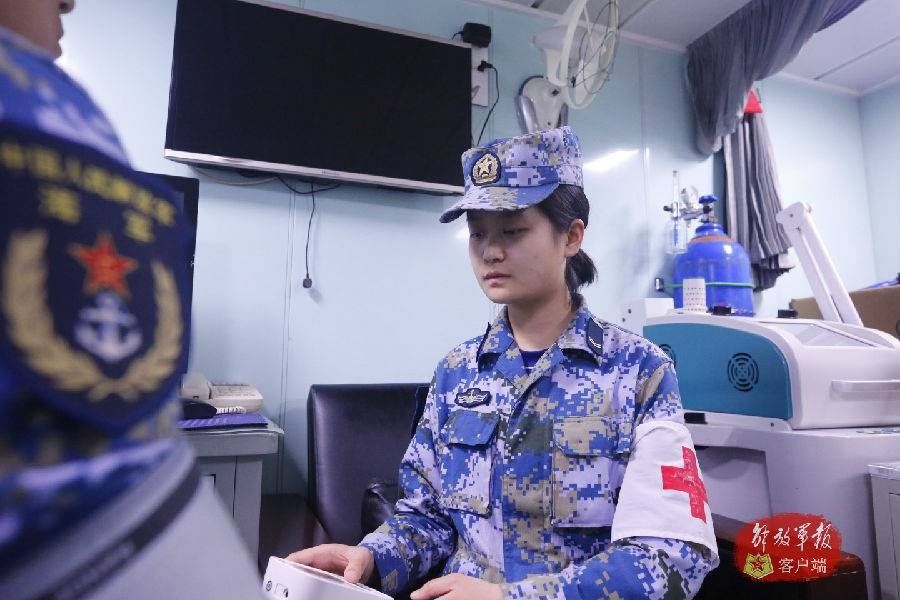 女兵|大洋之上的舰艇女兵，她们才是真正乘风破浪的姐姐们