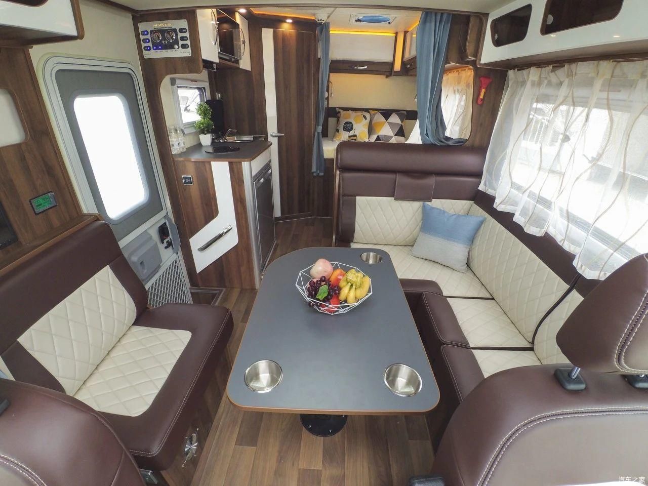  升级版|注重细节工艺，升级版新星依途T600-风尚款房车45.8万起