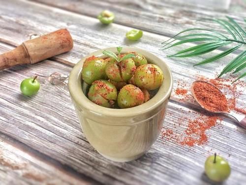  初秋|初秋女性朋友要多吃它，5元钱2斤，清脆爽口，常吃淡斑养颜！