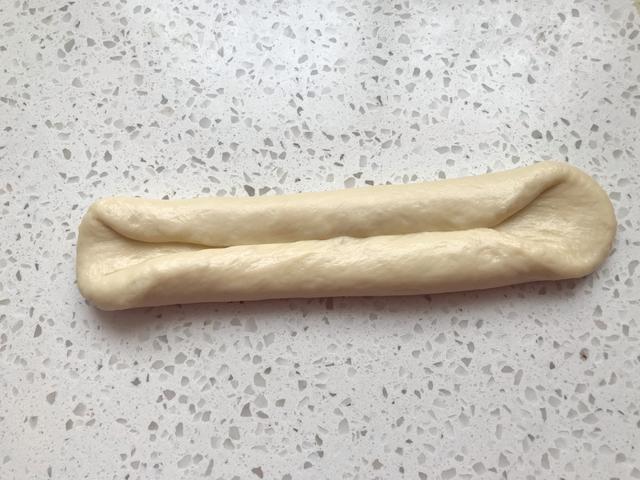 面包|教你做玉米油老面包,发酵时冷藏3个小时,更松软香甜