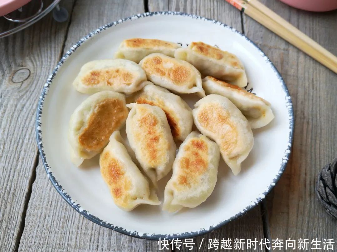 清爽|三伏天,多给家人吃饺子,清爽不腻,护脾胃营养好,一盘吃不够