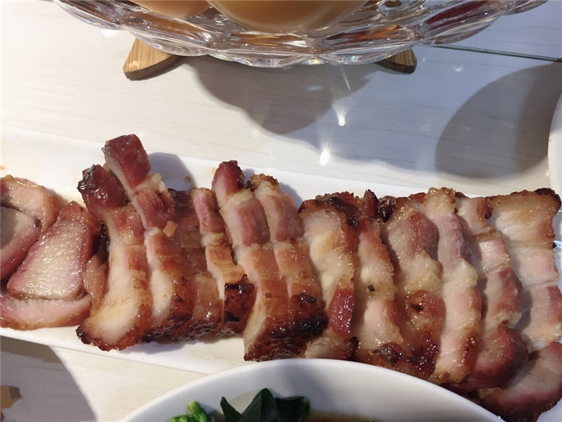  招待|放假老公陪我回娘家，老妈特意下厨招待女婿，饭后他想多住几天！