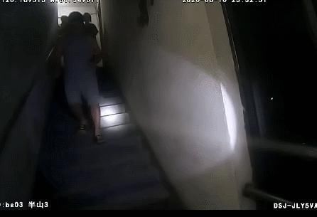 突发|高层小区深夜突发火灾,这个家用的小东西,差点惹大祸