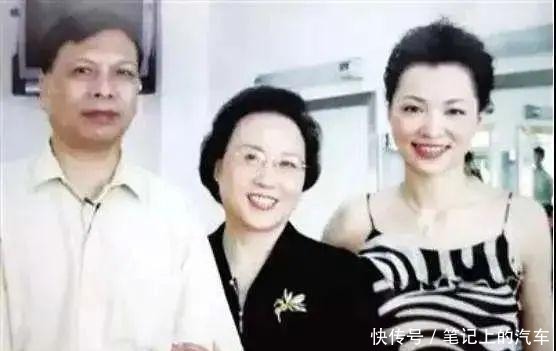 回来|从朗读到生活,时隔一年,董卿回来了