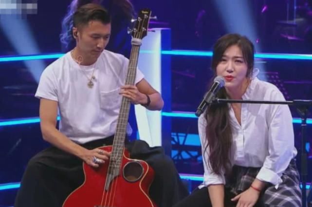  那位|《好声音2020》正式官宣，那位主动上台给学员伴奏的导师，又回来了