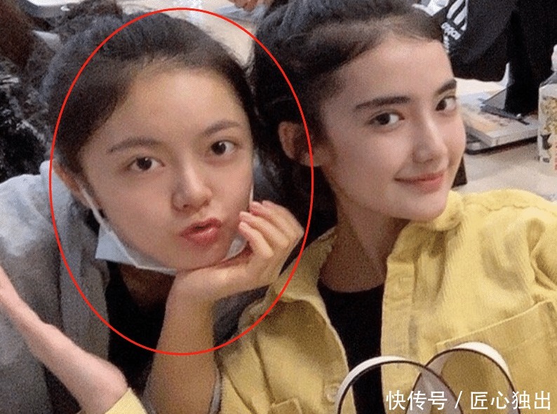 到底|17岁赵今麦到底美在哪儿?当她跟中戏女同学合影时,瞬间就明白