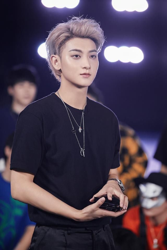  李易峰|易烊千玺、李易峰、黄子韬等十五个圈内最新爆料