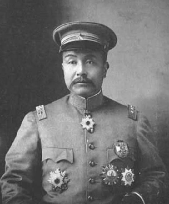 袁世凯|张作霖为袁世凯包下京城妓院，袁不领情，次年醒悟：东北非张莫属