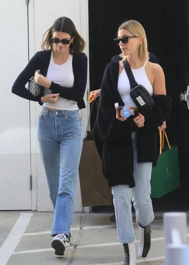  流行|针织衫我爱惨了 ！2020年这么穿 ，流行爆了 ！