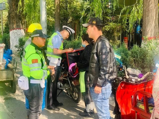 安局交警支|文明出行路上，有你有我