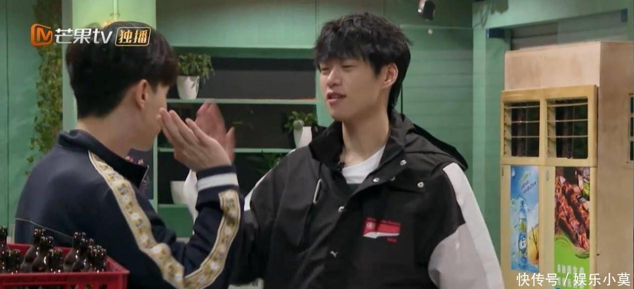 魏大勋|魏大勋持续撩汉,“后宫团”再添邓伦、张国伟,百搭体质堪比鬼鬼