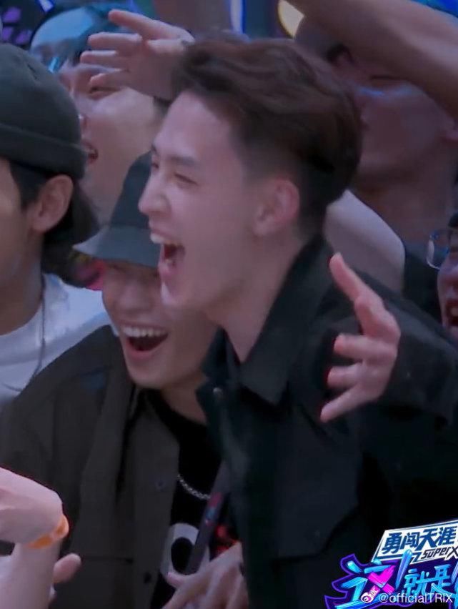  全能|《这就是街舞》队长对决，张艺兴用实力打碎偏见，全能努力派当之无愧