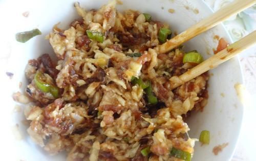  油腻|茄子包饺子也可以这么好吃，比肉馅香，比三鲜馅鲜，多汁不油腻