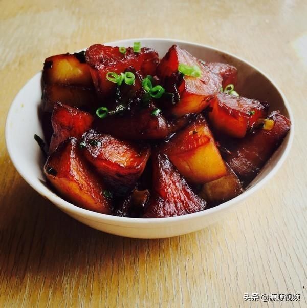  豆苗|美食精选：蒜蓉开背虾，豆苗蘑菇汤，红烧萝卜，凉拌鸡蛋的做法