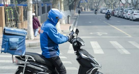  离世|19岁大学生突发脑溢血离世，医生怒斥：血压高的人，怎么能做这事