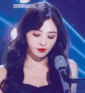 女人真|张雨绮再次第一，美丽笨女人真就这么吃香？