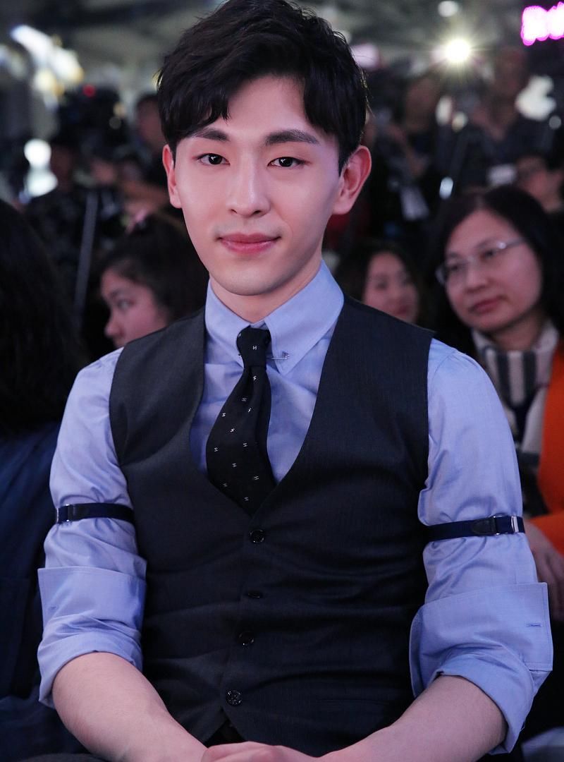  崩哭|郭麒麟曾放屁崩哭自己，胆子小还敢参加《密室2》，真是太搞笑了