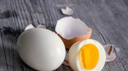 记得|水煮鸡蛋,记得不要开水下锅,多加这几步,鸡蛋嫩滑不开裂