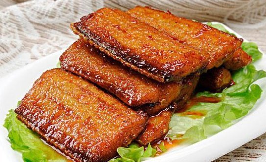 聪明人|去菜市场买鱼,聪明人专挑这4种,目前没办法人工养殖,放心吃吧