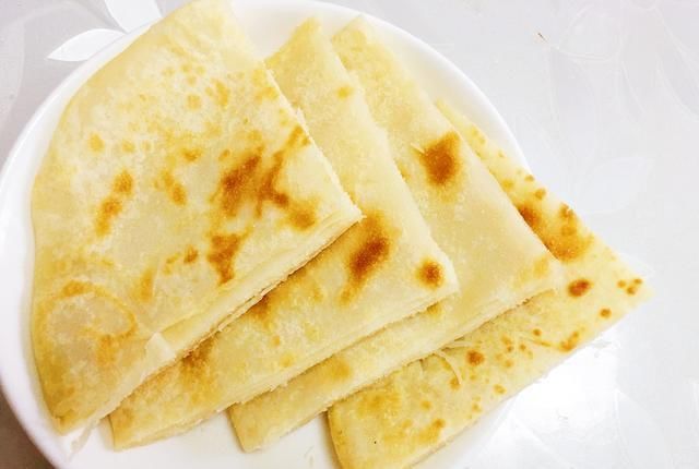  详细|家常烙大饼的方法松软筋道，凉了不硬千层大饼简单易学详细讲解