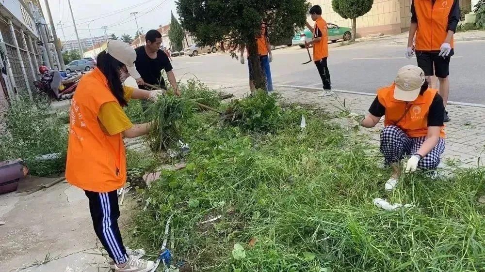 温暖|这就是文明乳山 | 一抹“志愿红” 温暖一座城