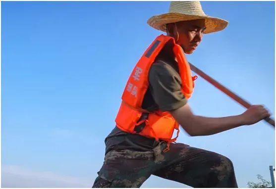  任建阳|2分钟勇救4人，95后立一等功！向军人致敬！