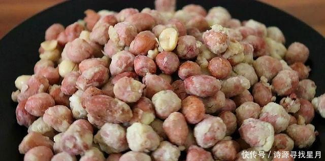 满嘴|1碗花生米,加1个鸡蛋,没想到这么好吃,又香又脆,吃着满嘴香