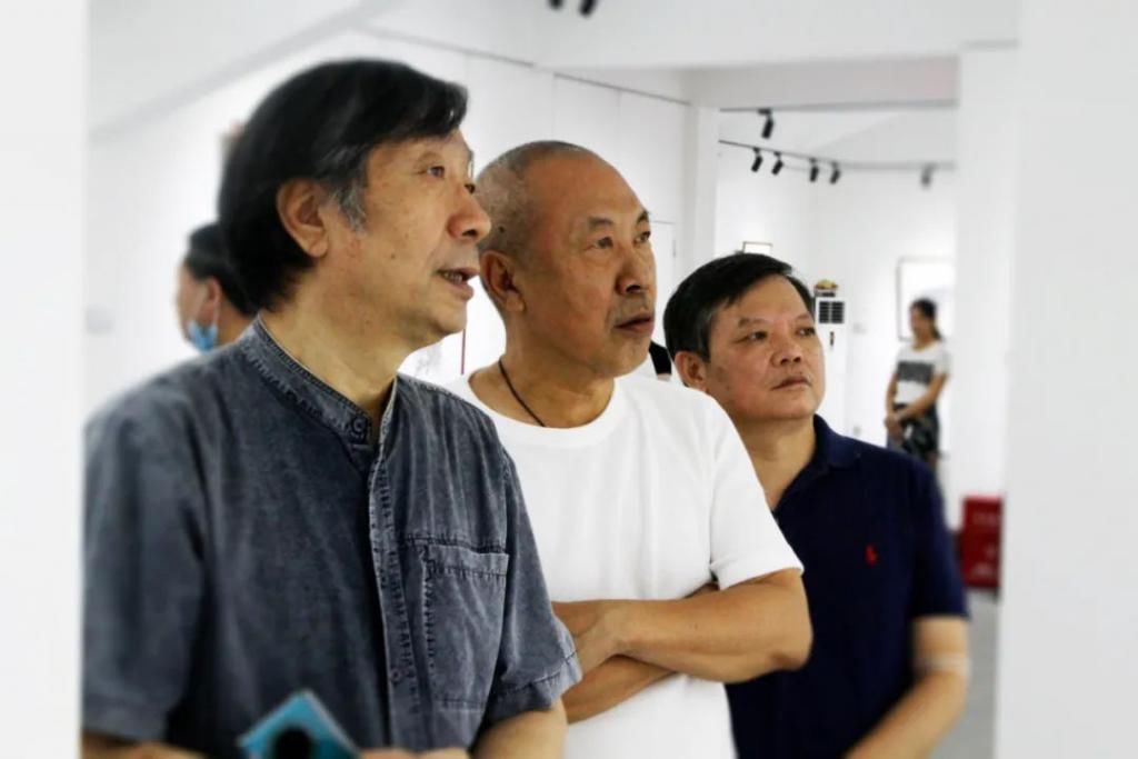  著名画家|欣赏！著名画家李照东笔下的新兴是怎么样的？