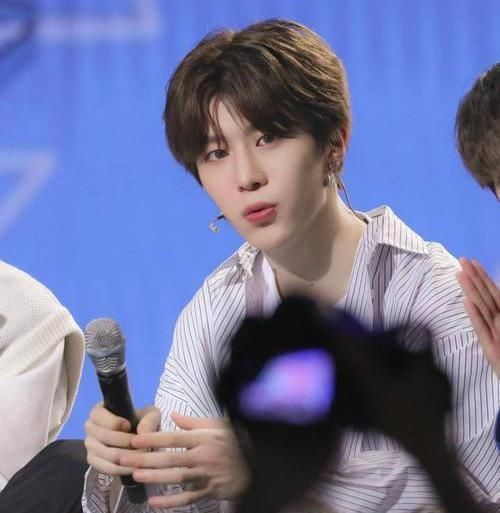  女团|一堆选秀“苗子”当导师？男团、女团搞个没完，这阵容太让人疲惫