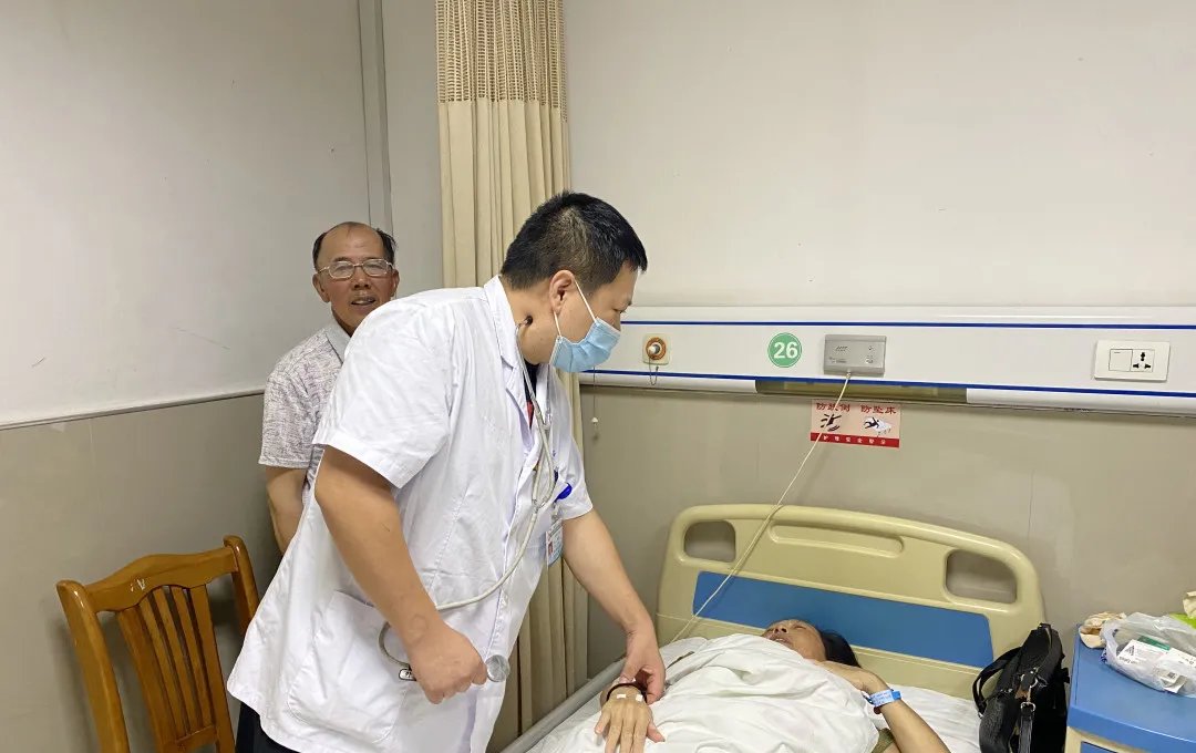  机会|微靖江：钱林医生：放弃机会，自愿留在基层医院近二十年