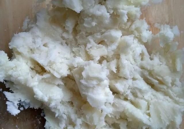 不用|三伏天这菜最好这样吃,加把面粉搅一搅,水都不用放一滴,家里有锅就能做