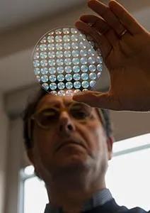 揭秘|从超构表面到超构透镜,揭秘镜头的变革之路!