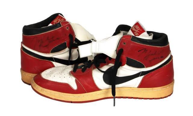  艺术|8款GUCCI腕表参与艺术合作，索尼因疫情提高PS5产量！